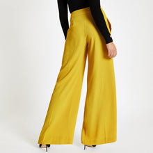 Yellow button wide leg trousers